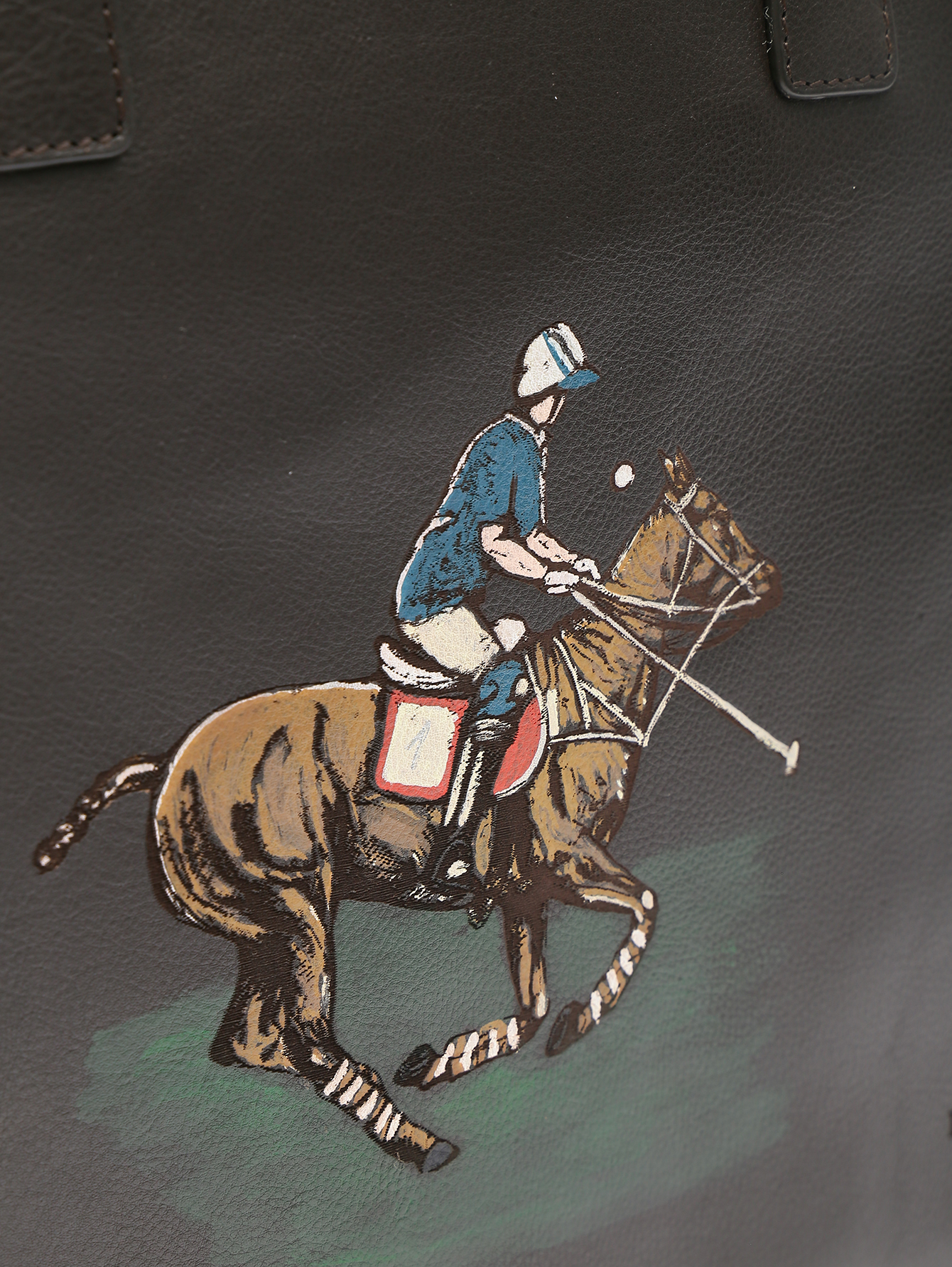 Сумка из кожи с принтом - Деталь