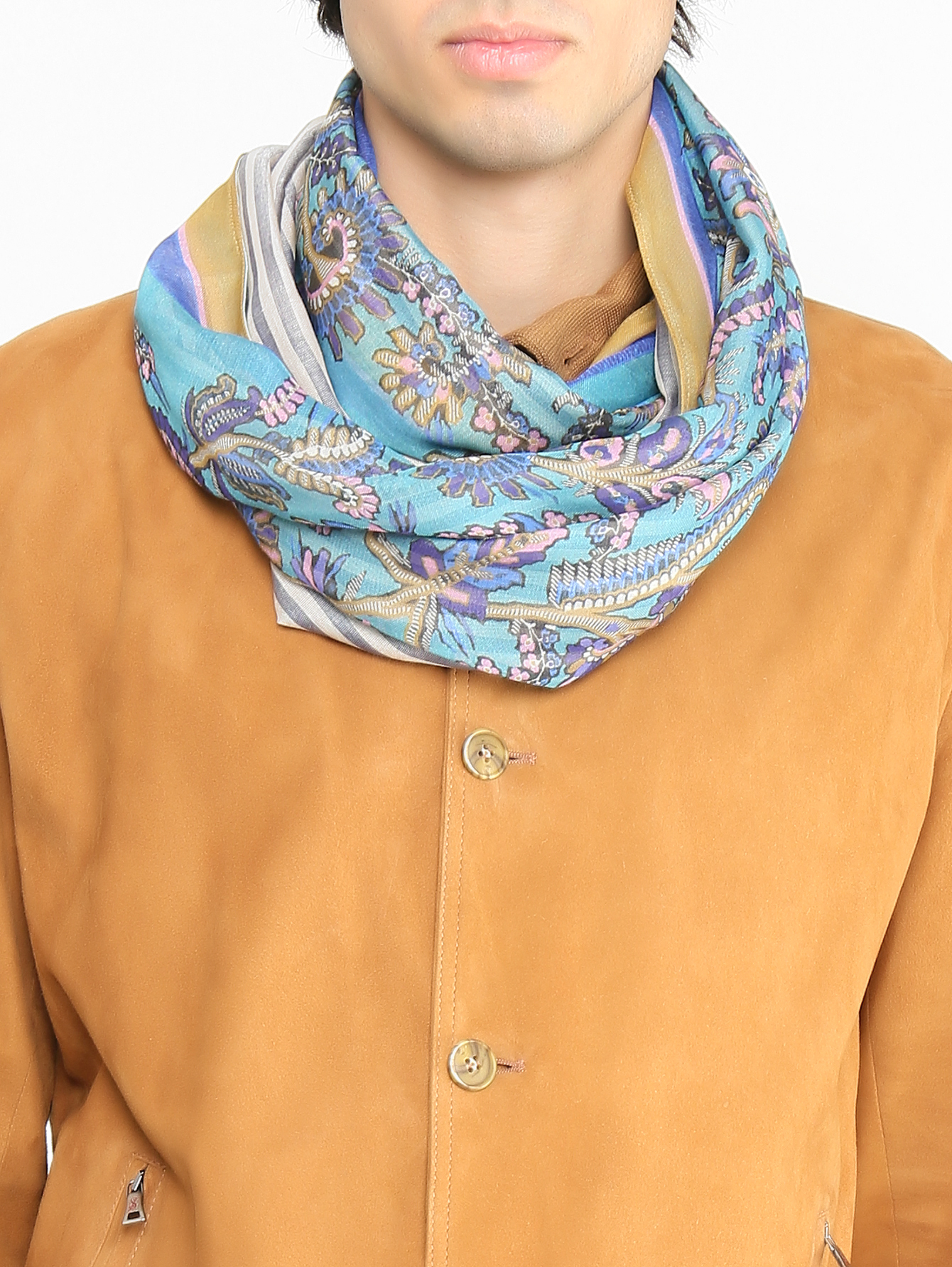 Шарф с узором и бахромой  - МодельОбщийВид