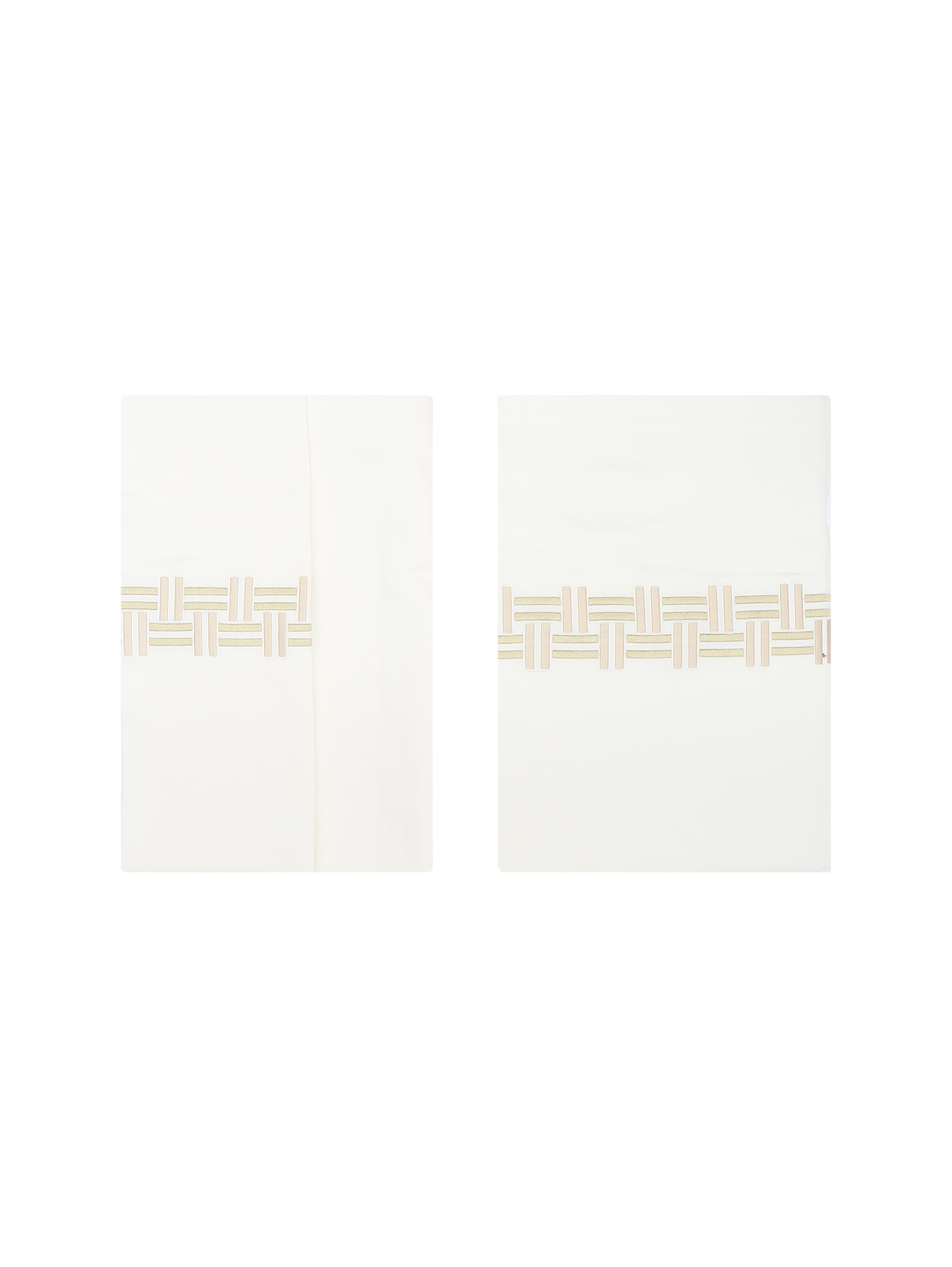 Комплект постельного белья с вышивкой  - Общий вид