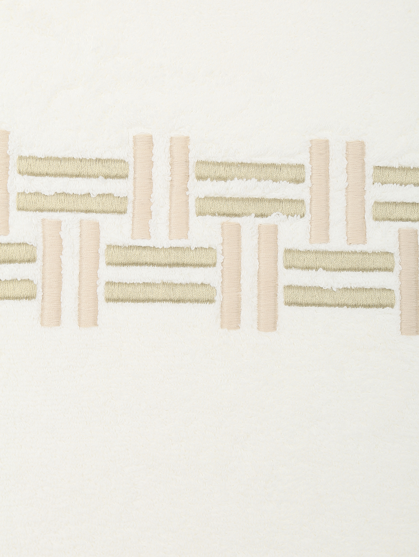 Махровое полотенце с вышивкой - Деталь