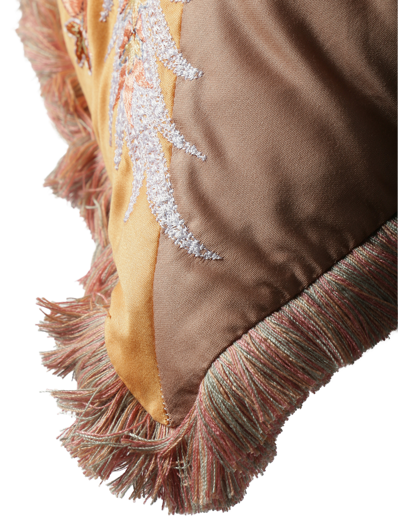 Декоративная подушка с вышивкой и бахромой - Деталь1