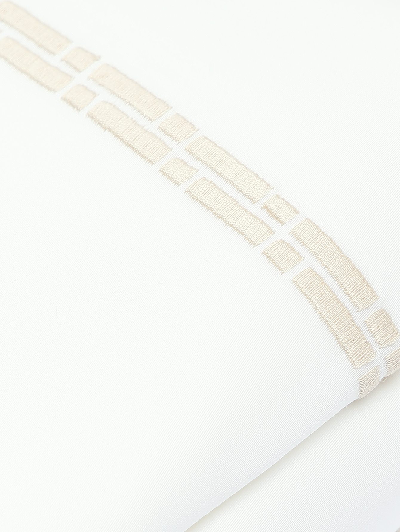 Комплект постельного белья с вышивкой  - Деталь1