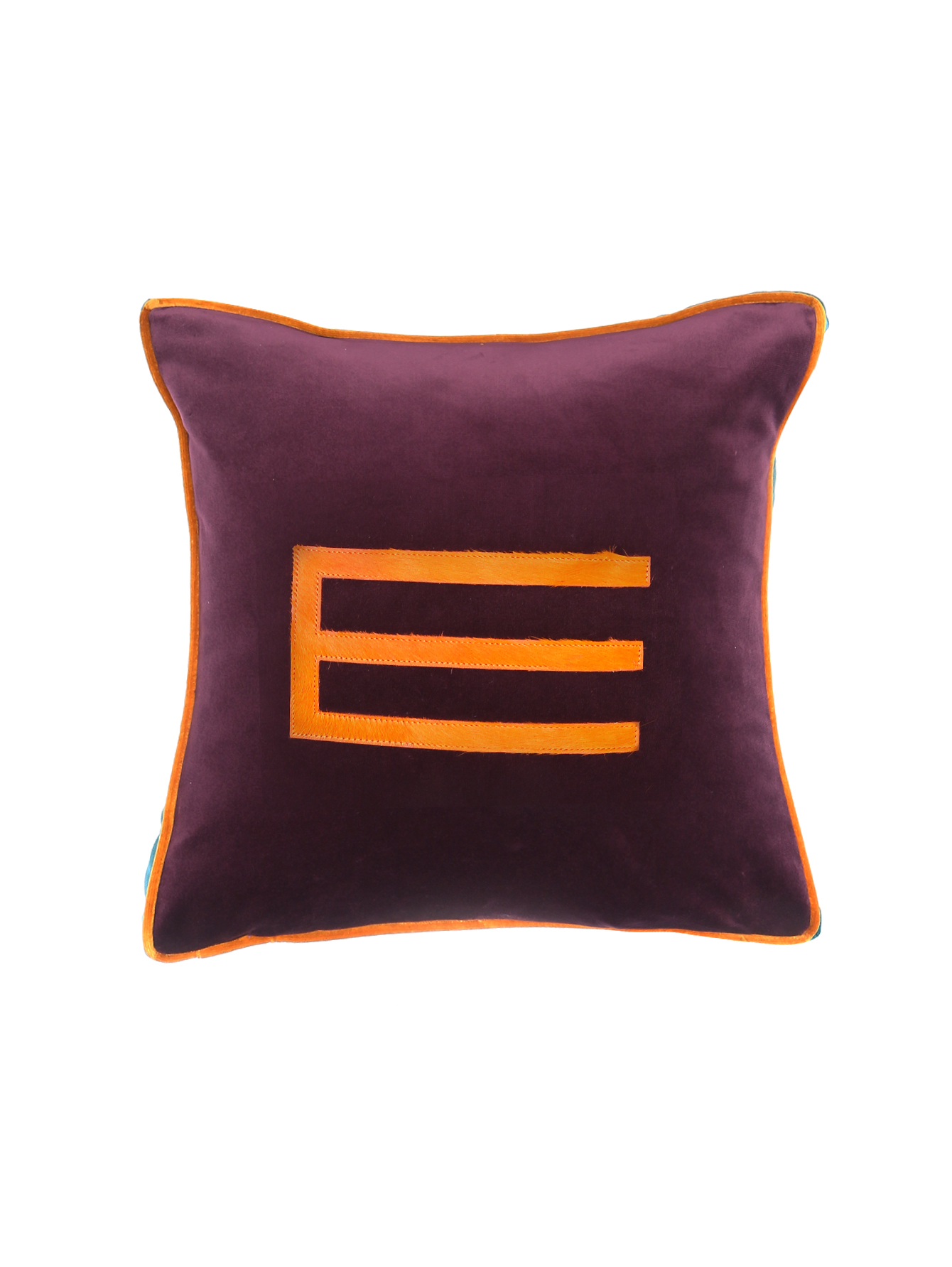 Подушка из бархата с аппликацией - Общий вид