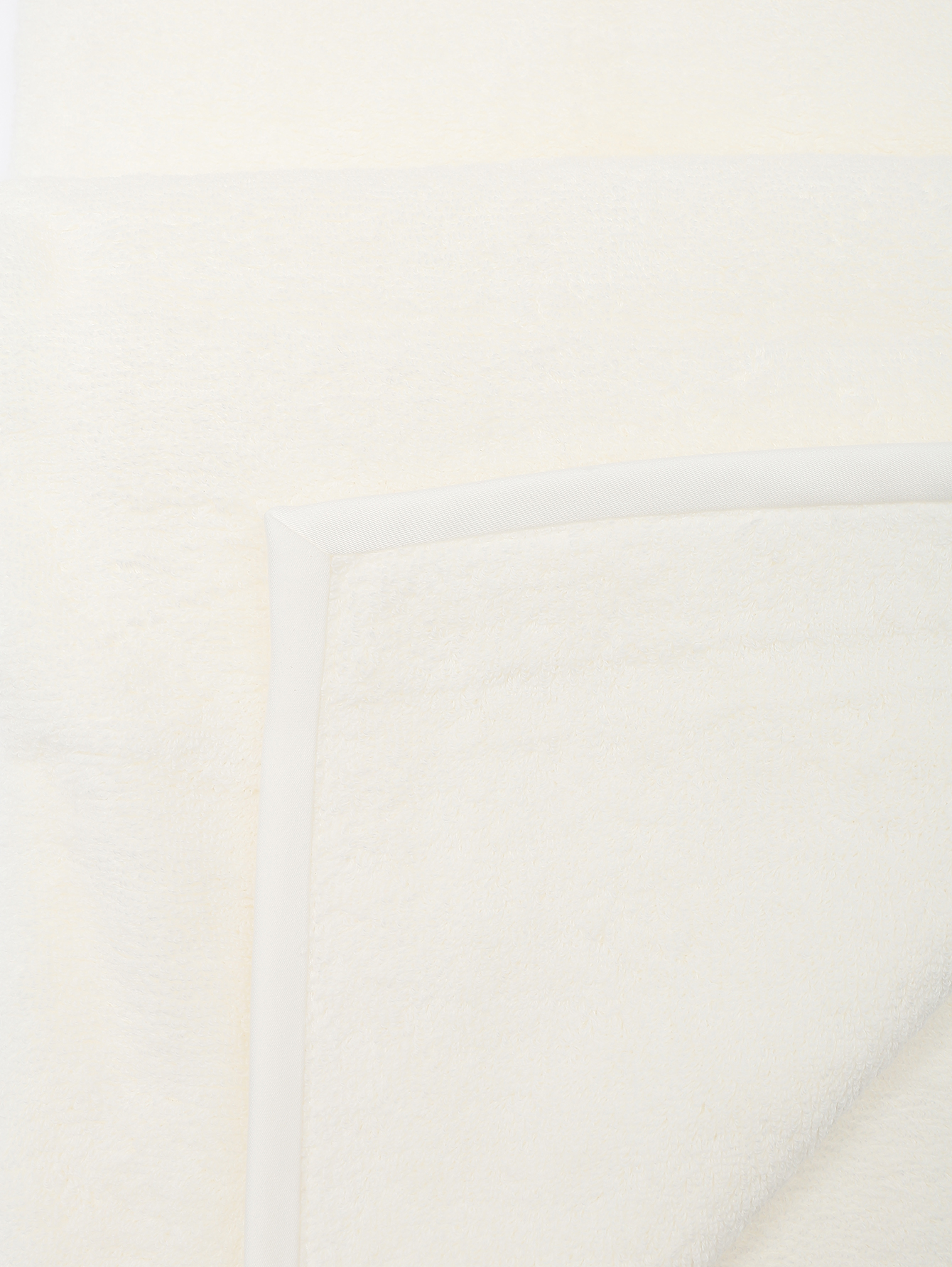 Махровое полотенце с вышивкой - Деталь1