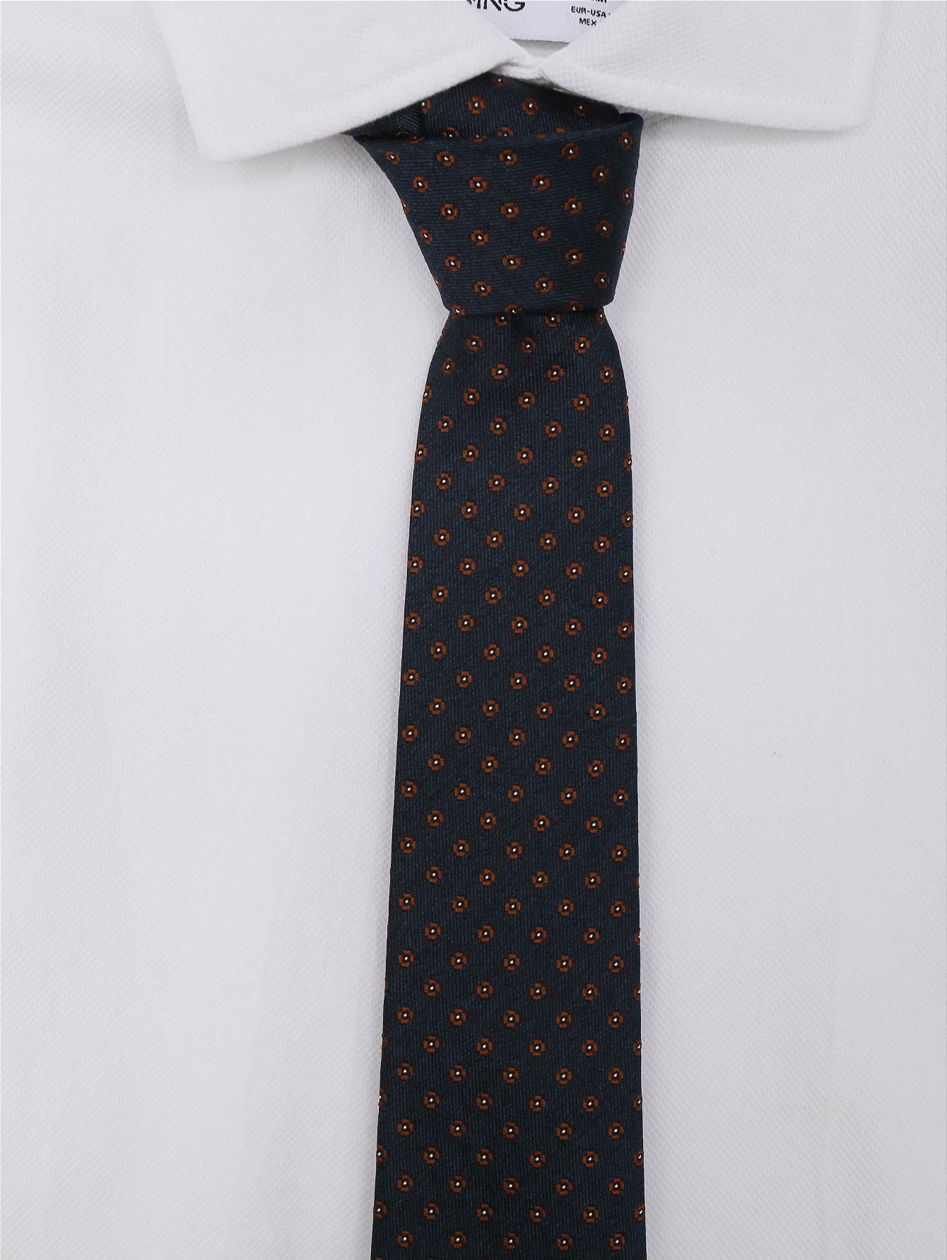 Галстук из шелка с узором - МодельОбщийВид