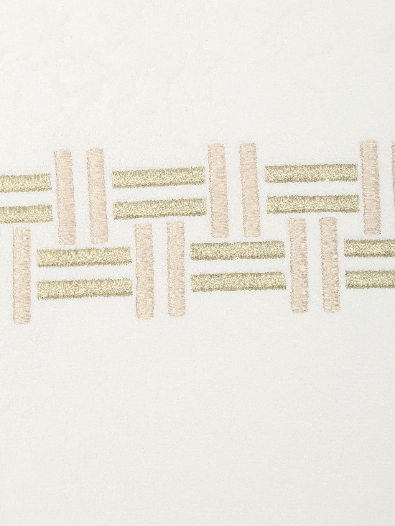 Махровое полотенце с вышивкой  - Деталь