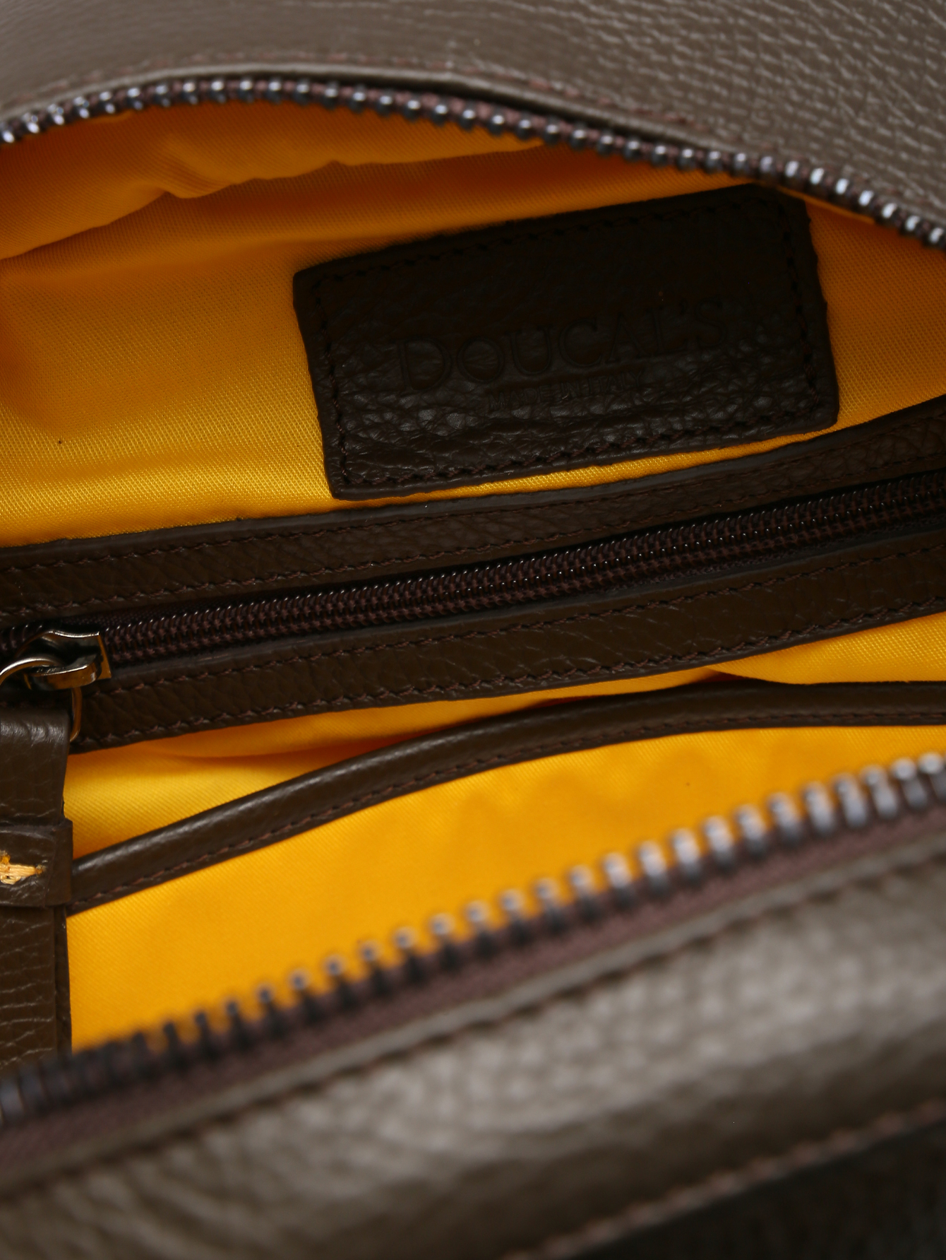 Рюкзак из кожи с регулируемыми ручками - Деталь