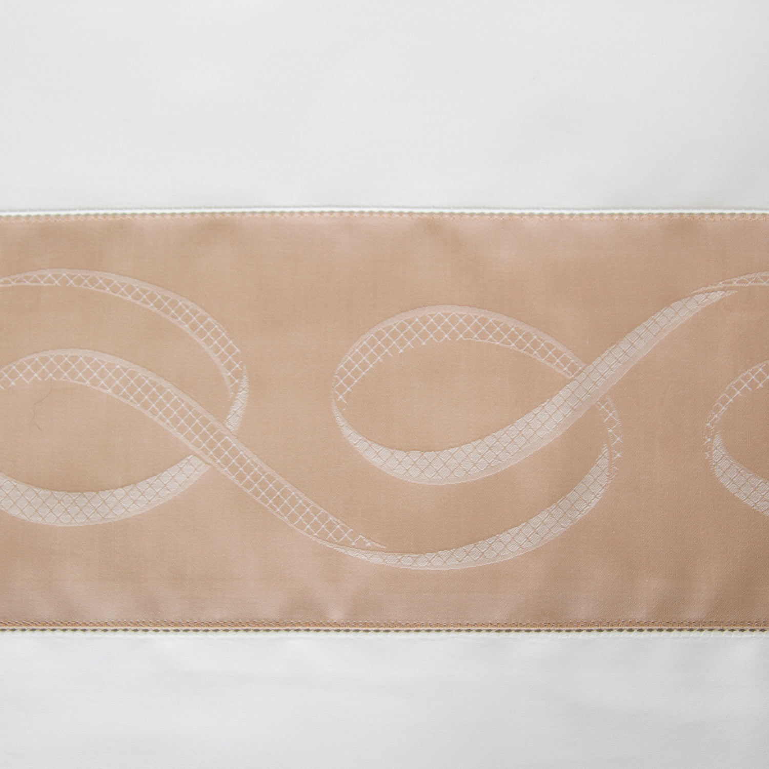 Наволочка RIBBONS BORDO 51х71 см состав: 100% хлопок сатин, отделка — 100% хлопок жаккард - Деталь2