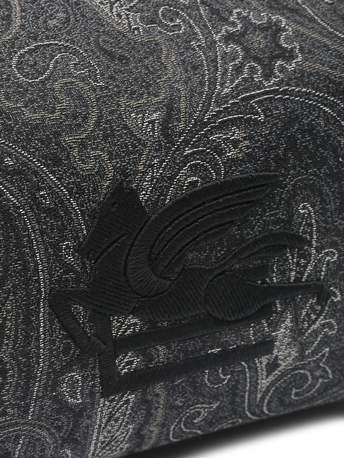 Косметичка из текстиля с узором пейсли - Деталь1