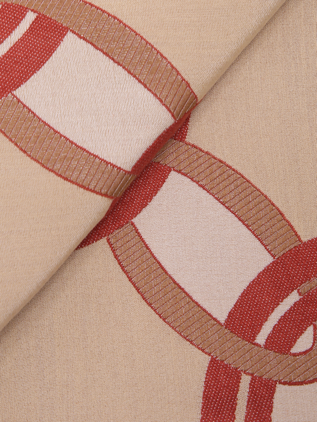 Наволочка из хлопка и шелка с узором  - Деталь