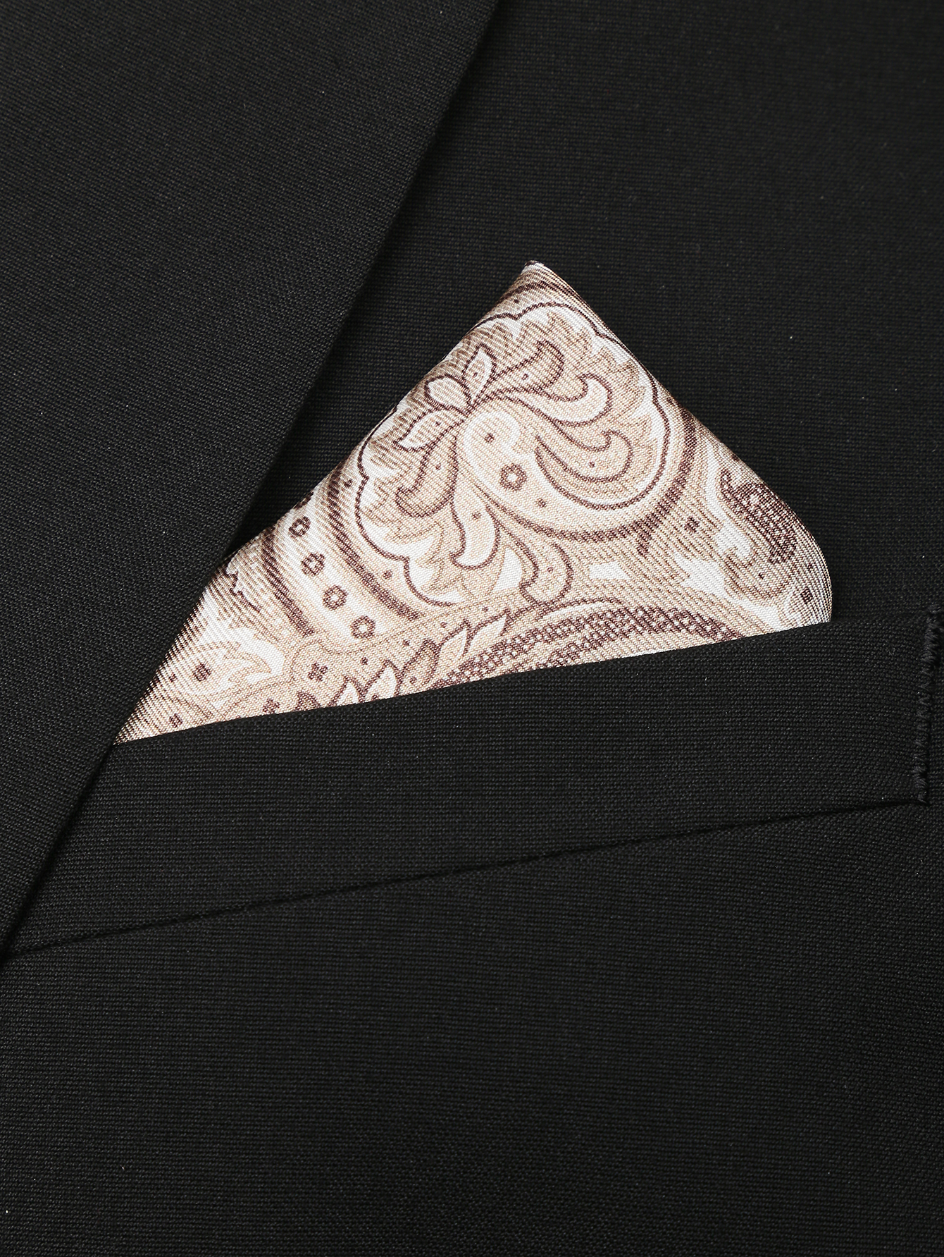 Карманный платок из шелка с узором - МодельОбщийВид