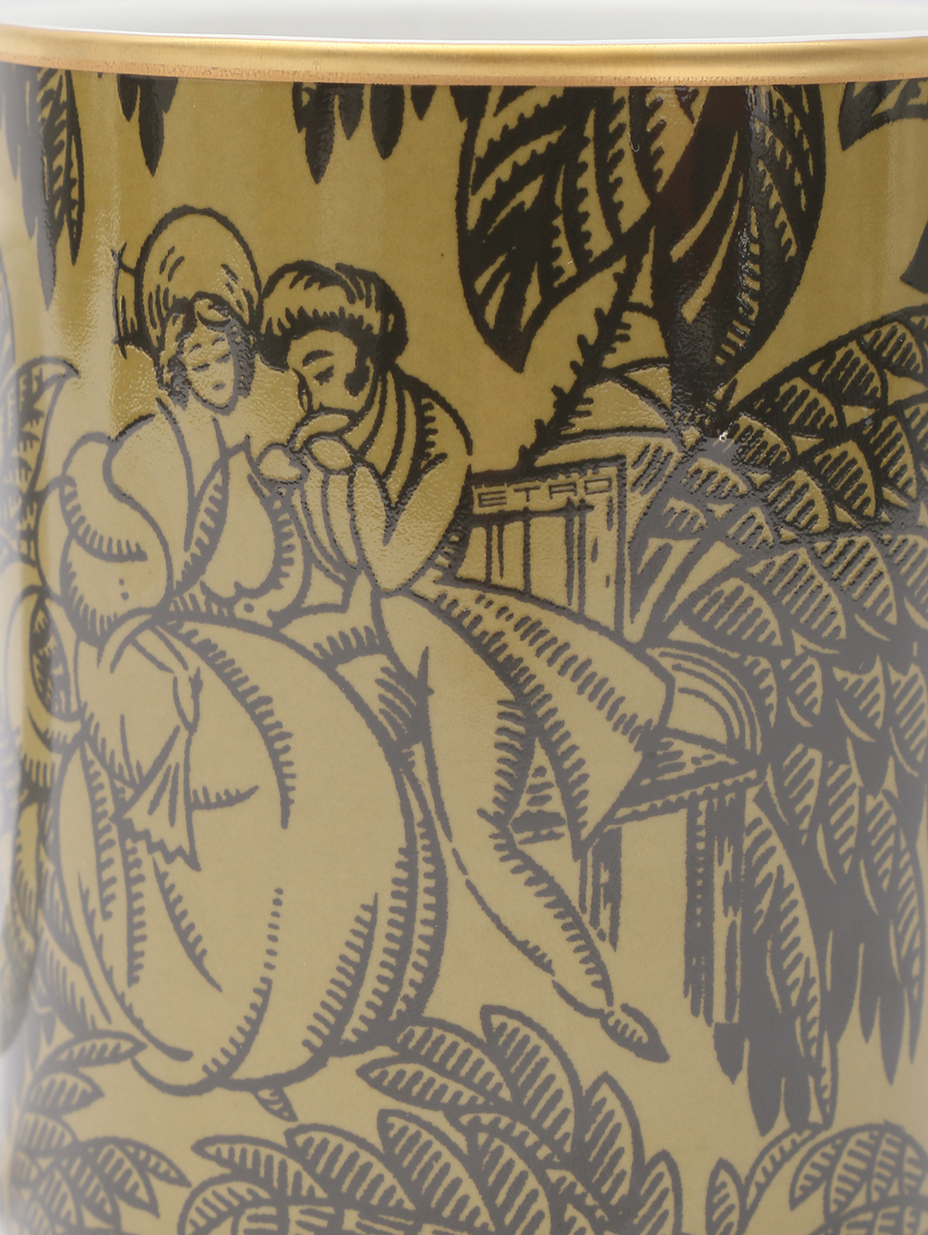 Кружка из фарфора с узором  - Деталь1